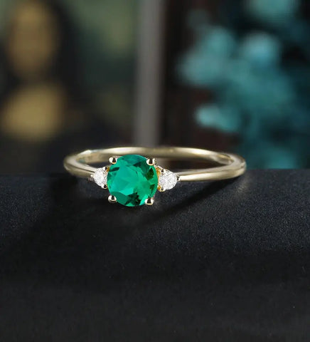 5mm Round Cut Lab Emerald Engagement Ring Unique Moissanite Wedding Ring Vintage White Gold Bridal Ring Promise Diamond Wedding Ring Anniversary Ring Women