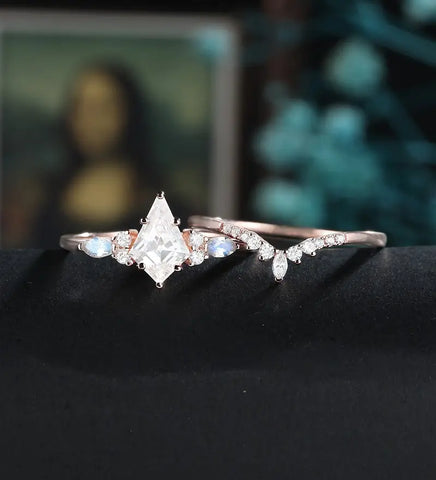 Kite Cut Moissanite Bridal Set Solid Gold Engagement Ring Set Marquise Moonstone Bridal Set Anniversary Diamond Wedding Ring Vintage Promise Ring For Women