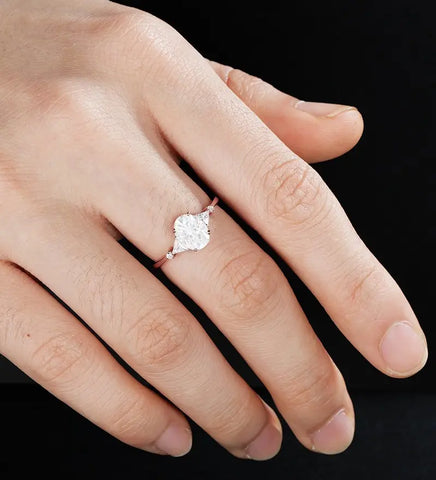 Oval Cut Moissanite Engagement Ring Solid Gold Promise Ring Anniversary Diamond Wedding Ring Solid Gold Vintage Ring Unique Bridal promise Ring For Women