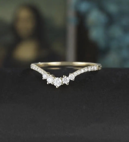 Curved Moissanite Wedding Bnad Solid Gold Diamond Matching Band Lab Diamond Ring Anniversary Bridal Ring For Her