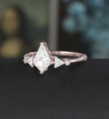 Kite Cut Moissanite Engagement Ring Triangle Cut Diamond Wedding Ring Vintage Rose Gold Bridal Ring Promise Anniversary Ring Women