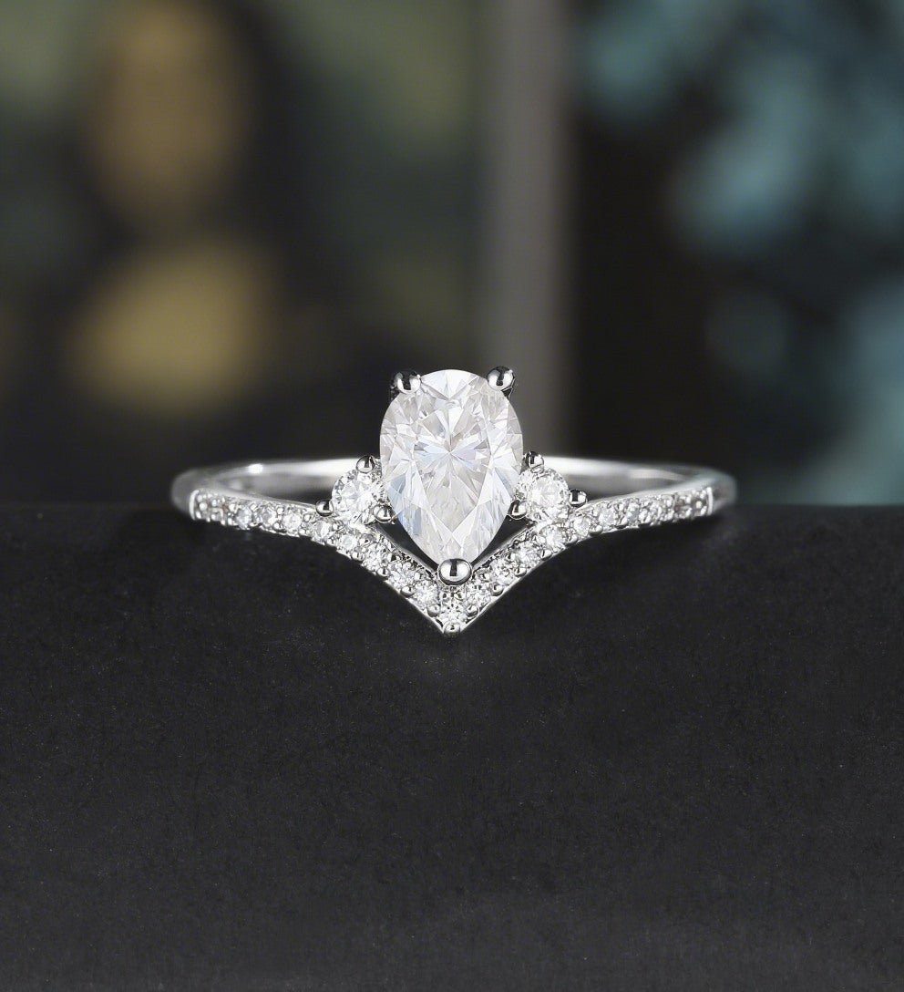 10K/14K/18K Solid Gold Moissanite Engagement Ring Oval Sterling Silver Diamond Ring Anniversary Wedding Promise Ring Vintage Bridal Ring For Her - ULRICARING