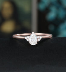 Moissanite Engagement Ring Round Cut Diamond Ring Vintage Solid Gold Wedding Ring Anniversary Promise for Her18K/14K/10K Gold Bridal Ring - ULRICARING