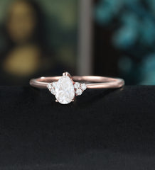 Moissanite Engagement Ring Round Cut Diamond Ring Vintage Solid Gold Wedding Ring Anniversary Promise for Her18K/14K/10K Gold Bridal Ring - ULRICARING