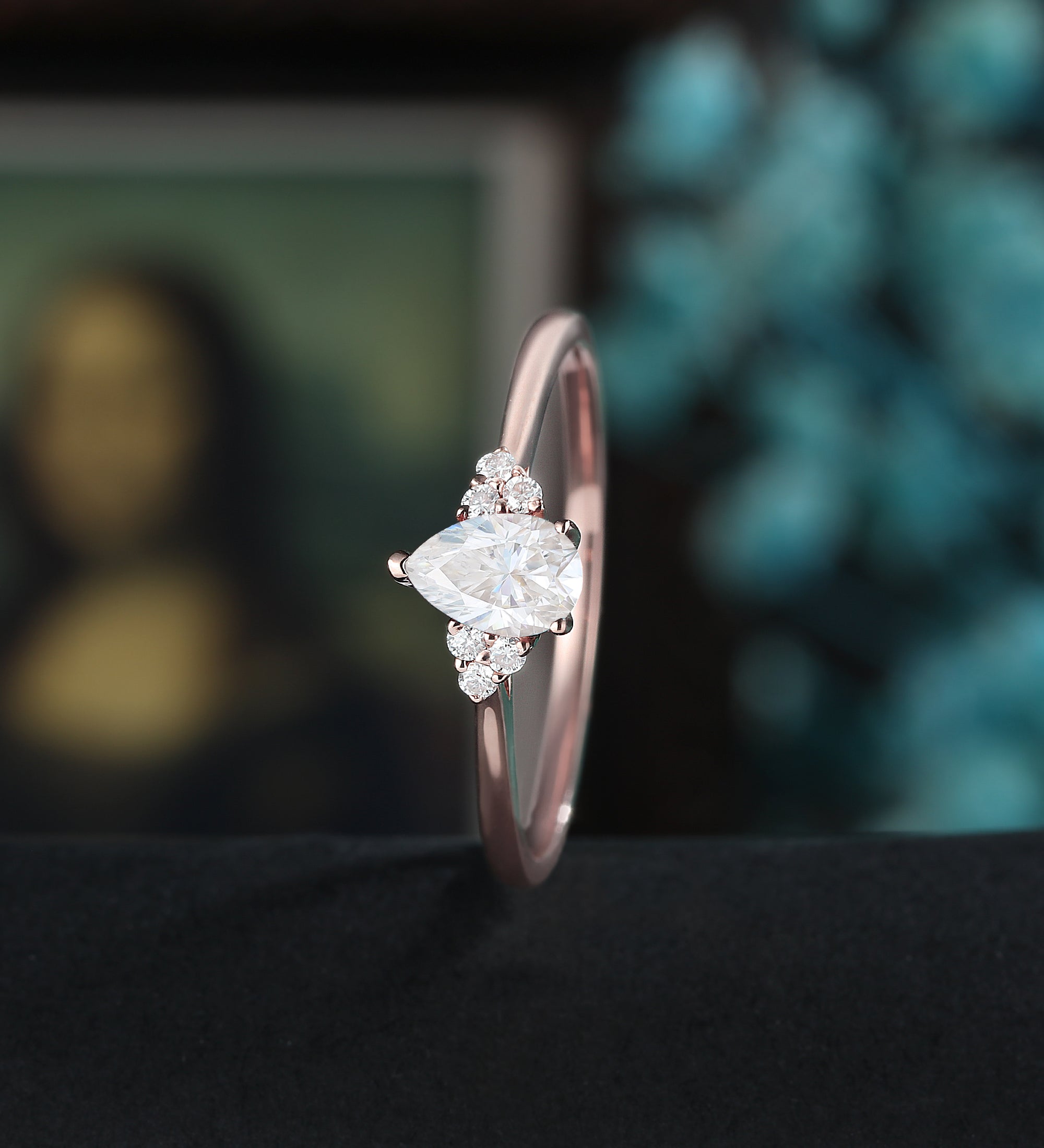 Moissanite Engagement Ring Round Cut Diamond Ring Vintage Solid Gold Wedding Ring Anniversary Promise for Her18K/14K/10K Gold Bridal Ring - ULRICARING