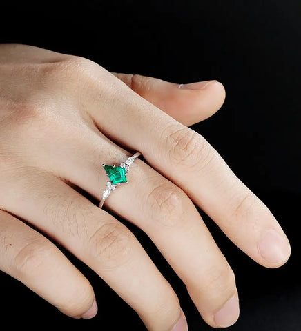 Kite Cut Lab Emerald Engagement Ring White Gold Marquise Cut Moissanite Ring Unique Diamond Wedding Ring Women Promise Anniversary Bridal Ring