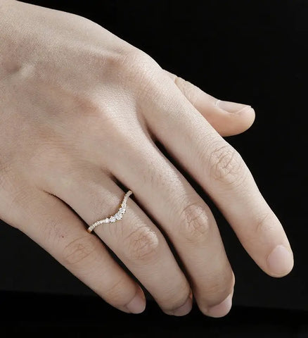 Curved Moissanite Wedding Bnad Solid Gold Diamond Matching Band Lab Diamond Ring Anniversary Bridal Ring For Her