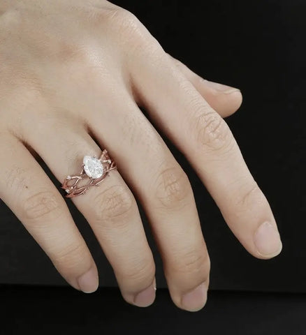 Pear shaped Moissanite Engagement Ring Solid Gold Nature Inspired Diamond Wedding Ring ROSE WHITE YELLOW Gold Promise Anniversary Bridal Ring For Women