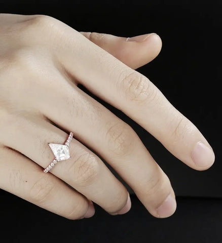 Kite Cut Moissanite Engagement Ring 10K/14K/18K Solid Gold Diamond Wedding Ring ROSE WHITE YELLOW gold Promise Anniversary Bridal Ring