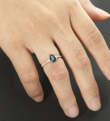 Teal Sapphire Engagement Ring Vintage Solid Gild Ring Pear Shaped Anniversary Ring Vintage Wedding Ring Bridal Promise Women Ring