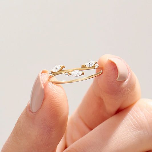 Nature-Inspired Bridal Jewelry – 14K Solid Gold Diamond Leaf Wedding Ring, Women's Dainty Botanical Vine Floral Band