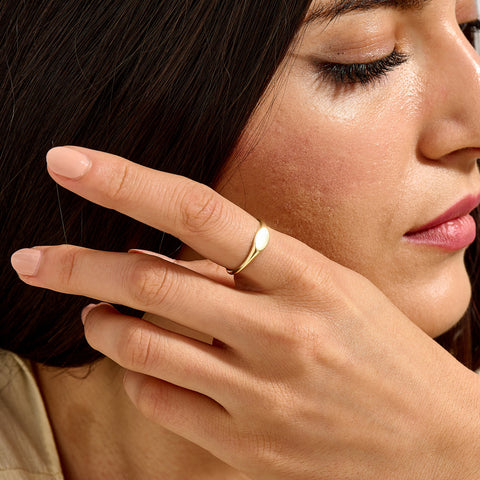 14K Solid Gold Oval Signet Ring – Personalized Engravable Monogram Band