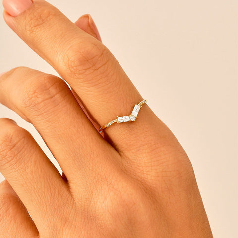 Women's Minimalist Curved 14K Gold Ring - V-Shaped Diamond Baguette Wedding Band, Stackable Nesting Bridal Jewelry