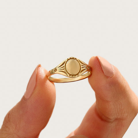Custom Engraved 14k Solid Gold Signet Ring – Antique Vintage Pinky Ring for Women | Perfect Mom Gift