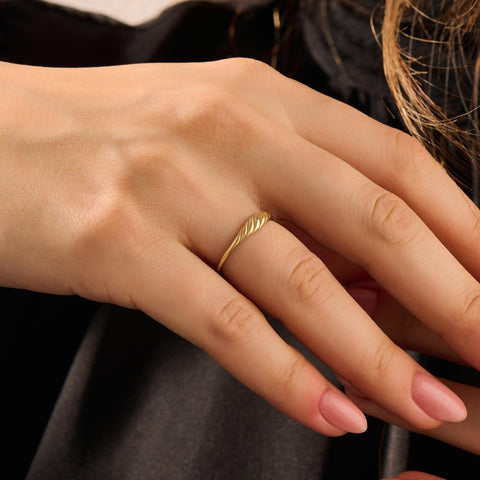 14K Gold Small Croissant Ring – Twisted Rope Pinky Stackable Ring